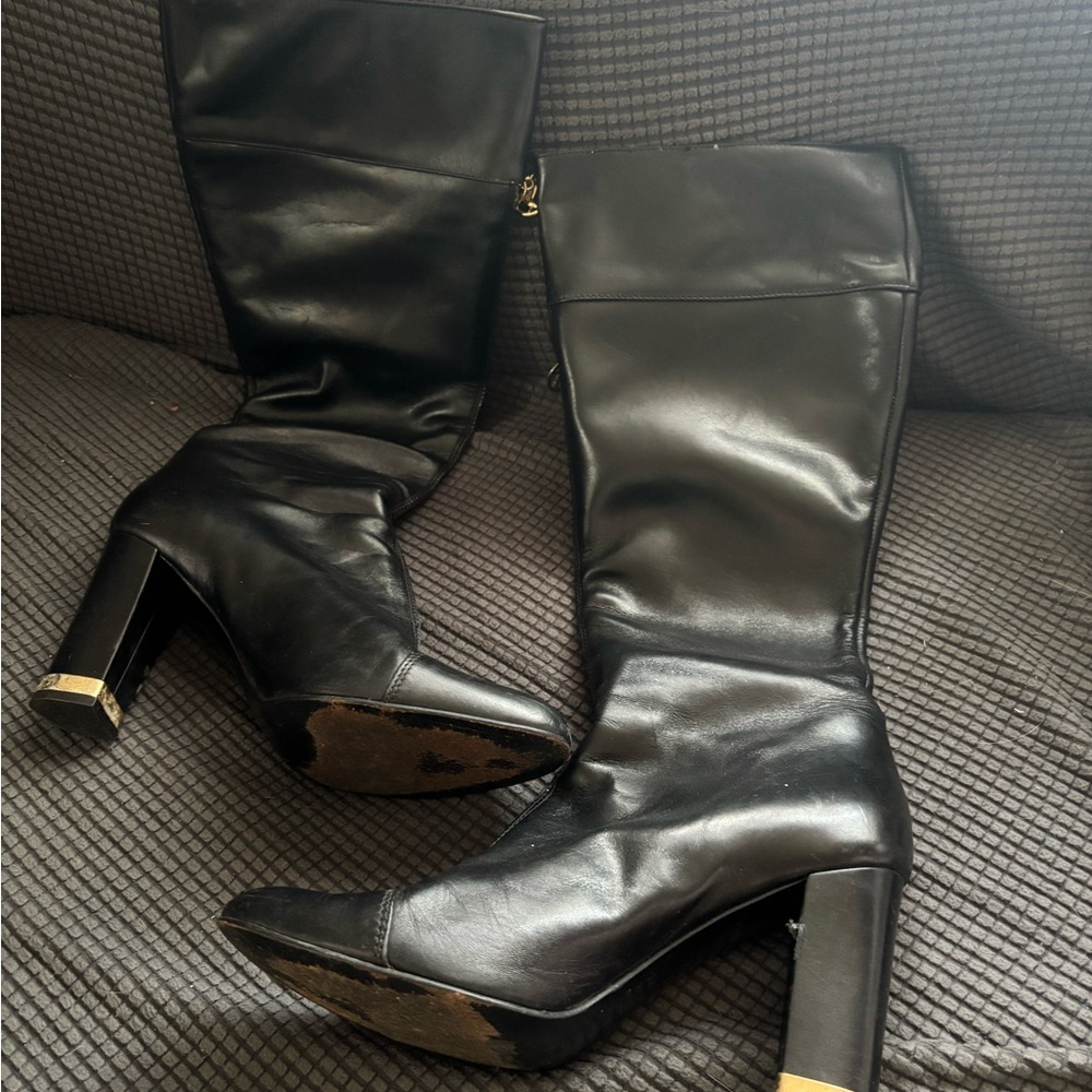 Sleek Black Knee High Leather Heeled Boots Made in Italy